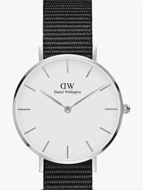 Daniel Wellington Classic Cornwall Watch